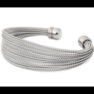 TWISTED WIRE FASHION BANGLE BRACELET IN SILVER‎